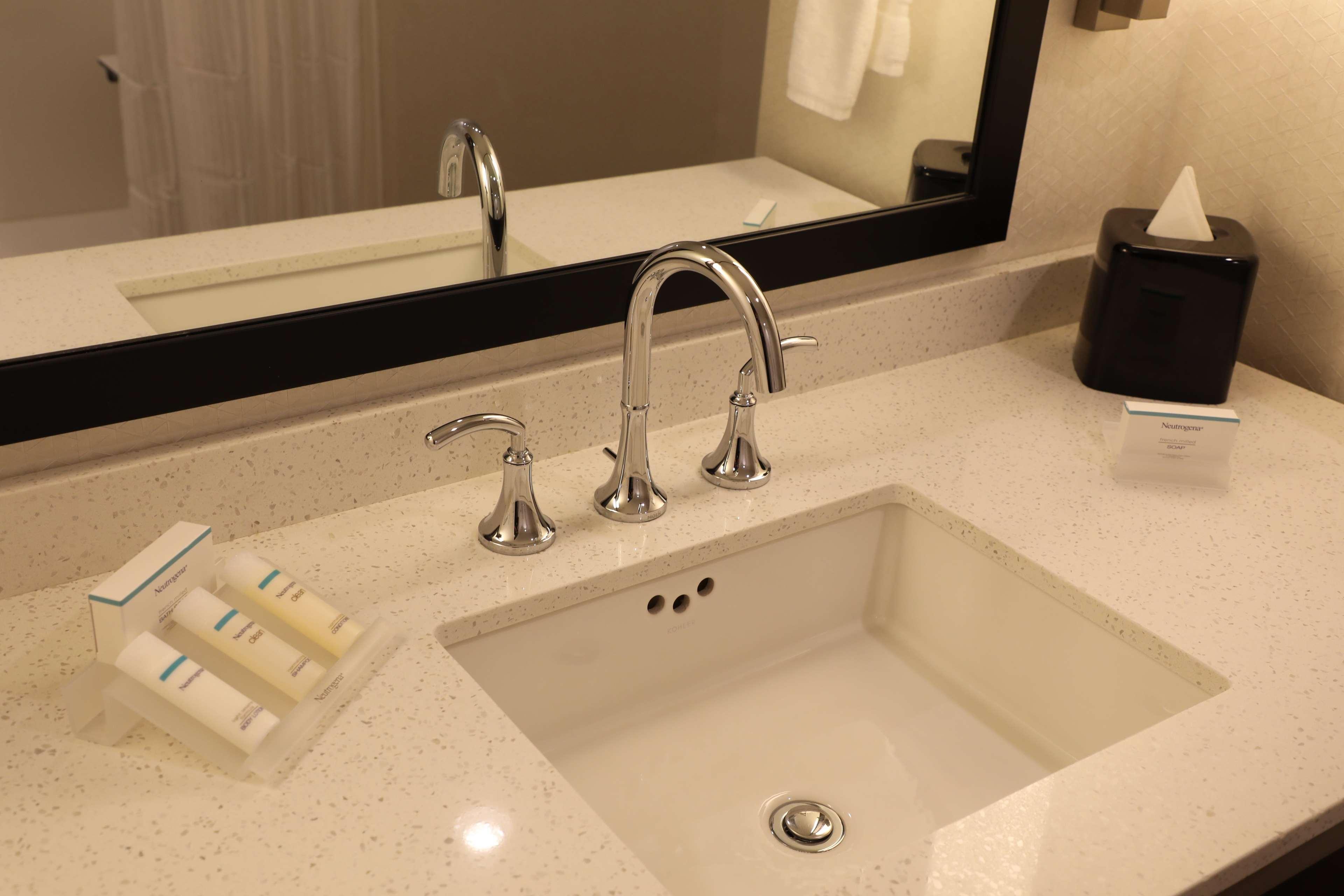 Hilton Garden Inn Austin Airport Buitenkant foto