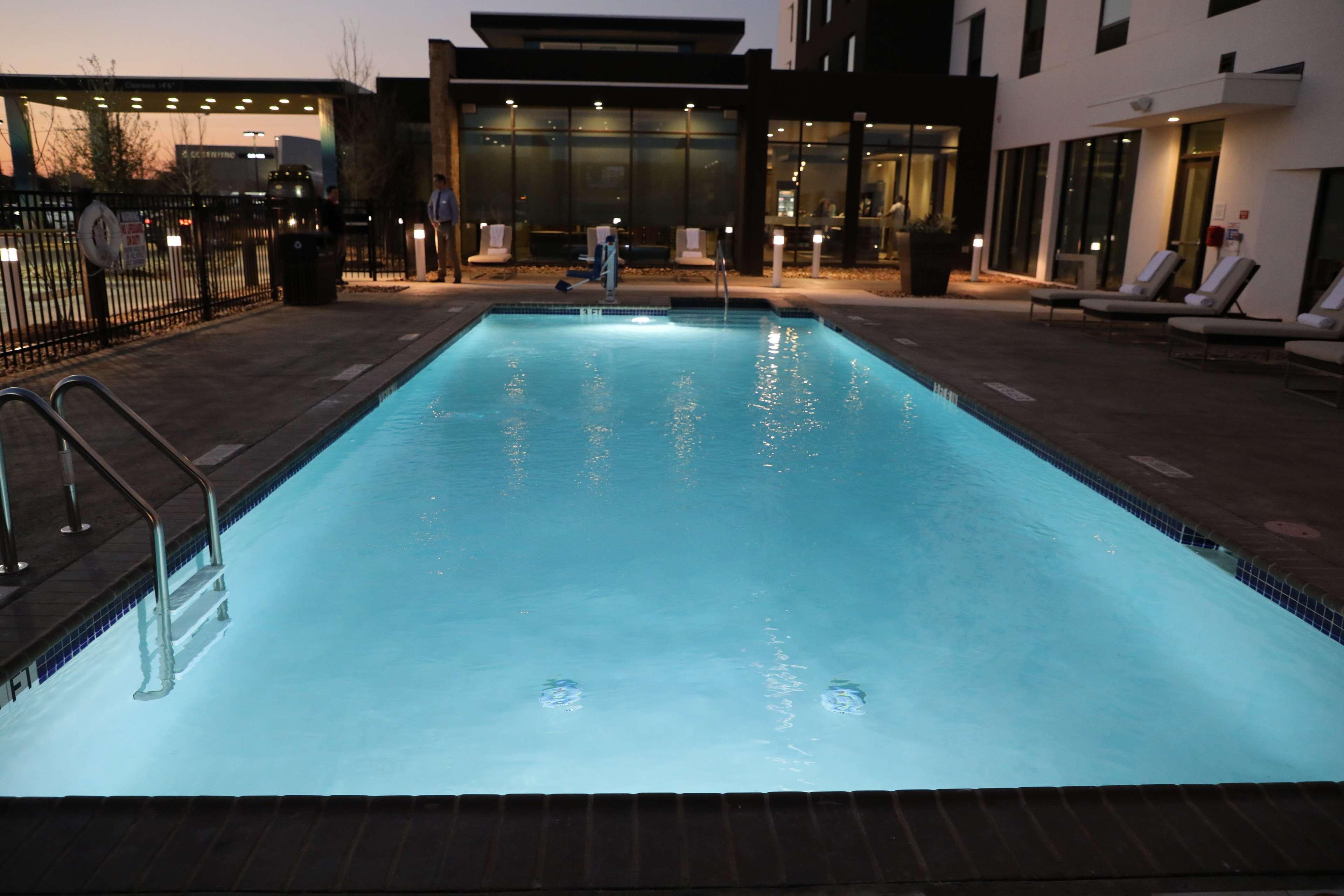 Hilton Garden Inn Austin Airport Buitenkant foto