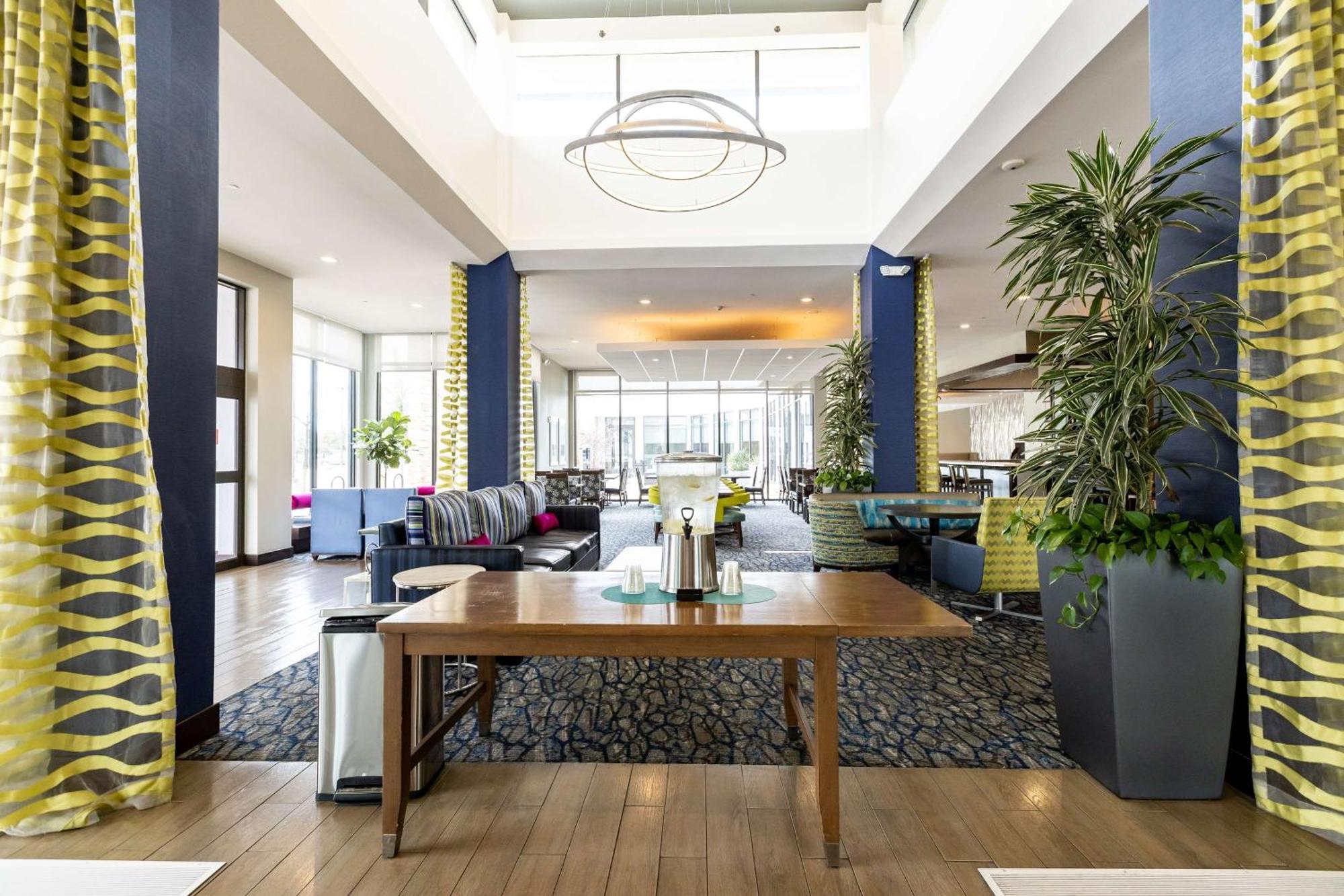 Hilton Garden Inn Austin Airport Buitenkant foto